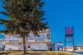  Motel 6-Fort St. John, BC  Форт Сент Джон